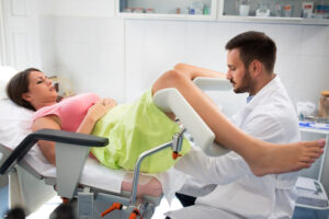 Бесценность женского здоровья: важность своевременного похода к врачу